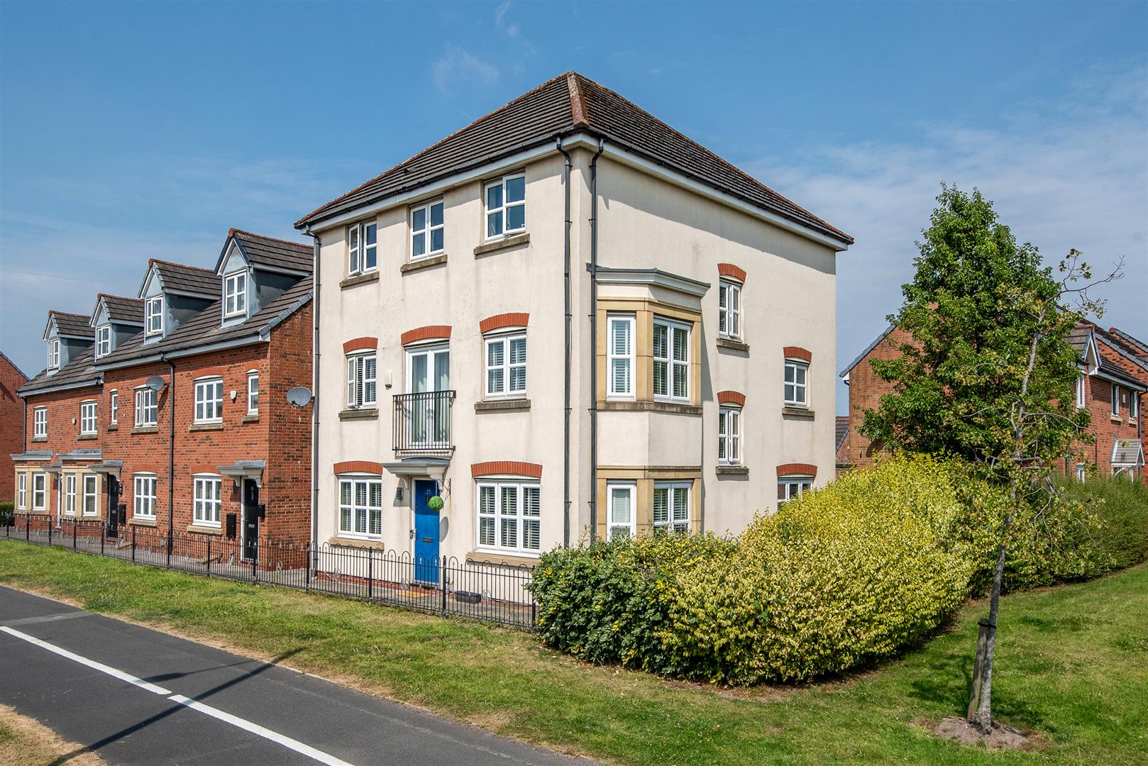 4 bed property in Buckshaw Avenue, Chorley
